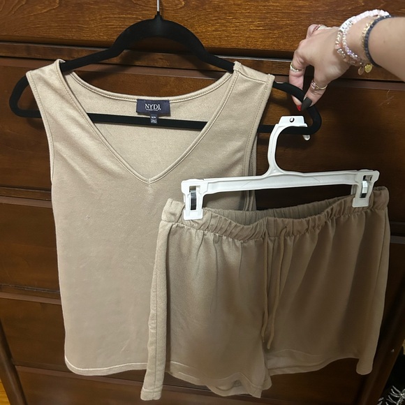 NYDJ Tan Pajama Set - Picture 1 of 7